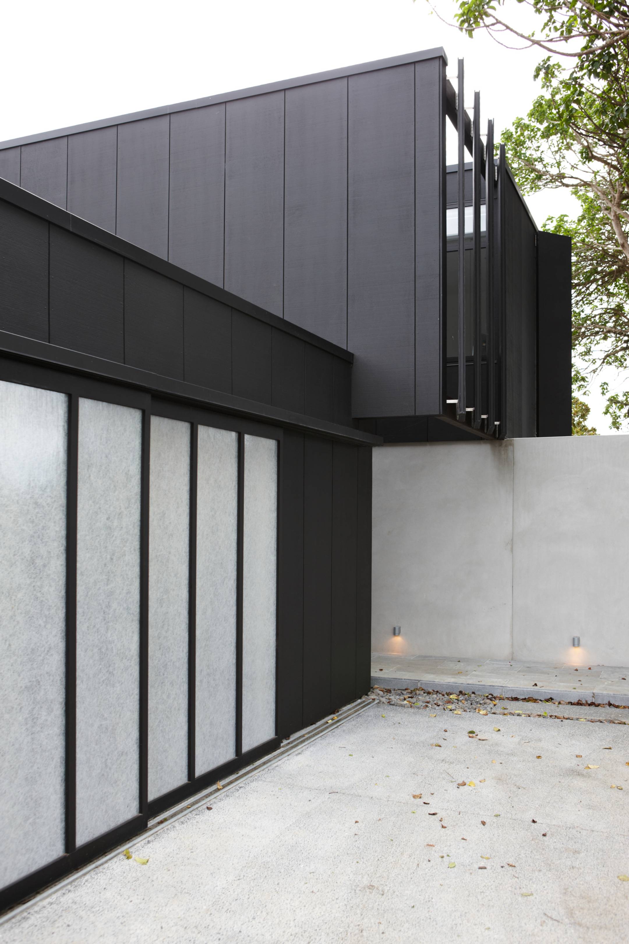 Te Puke Lake house by Herbst Architects